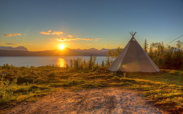 brown teepee tent, decline, lake, coast, sun, disk, romanticism
