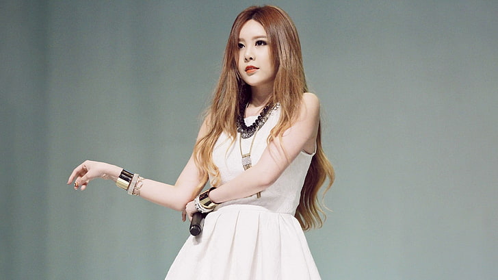 K-pop, T-ara, Qri, Asian, beauty, hairstyle, long hair, young adult