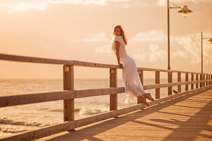 Trid Estet, pier, sea, women outdoors, barefoot, model, 500px, HD wallpaper
