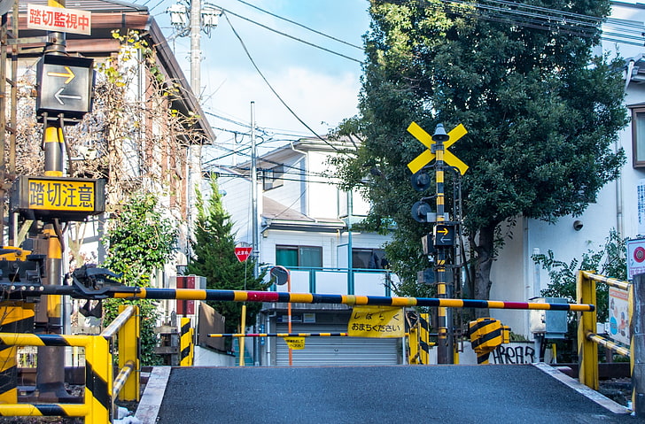 yellow and black toll gate, Japan, architecture, plant, built structure, HD wallpaper