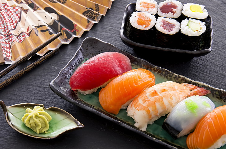 sushi and wasabi paste, food, fish, figure, rolls, shrimp, salmon, HD wallpaper