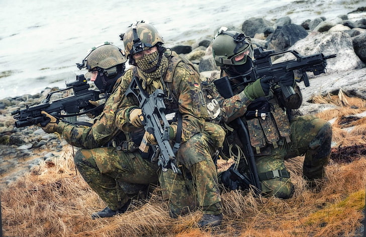 black assault rifle, grass, Germany, soldiers, equipment, the Bundeswehr, HD wallpaper