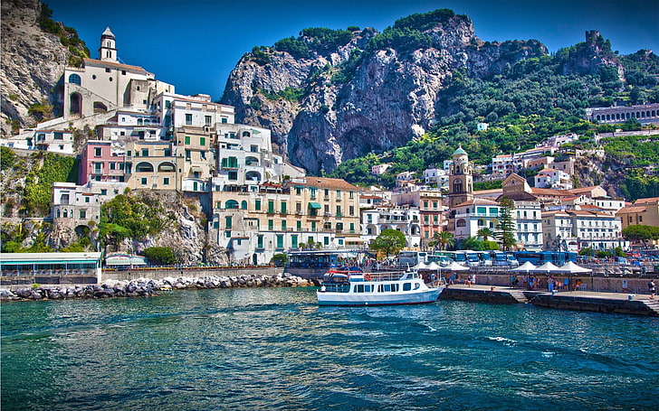 white and grey yacht, italy, city, amalfi, boats, sea, houses