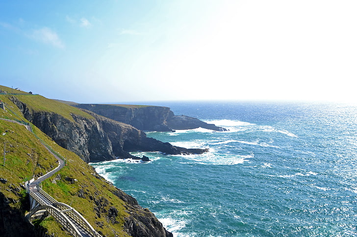 green hillside cliff, ireland, beach, coast, sea, coastline, atlantic Ocean, HD wallpaper
