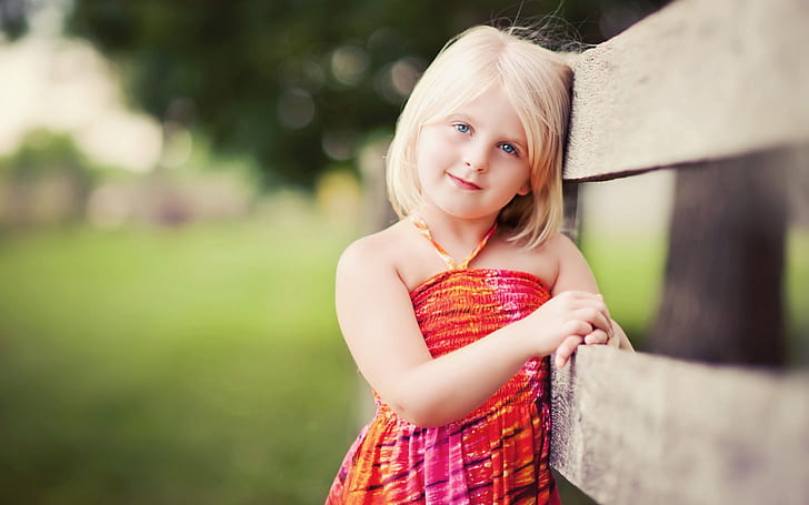 Lovely blonde little girl smile, HD wallpaper
