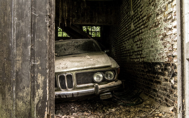 Hd Wallpaper Classic Beige Car Bmw Vehicle Abandoned Old Damaged Obsolete Wallpaper Flare