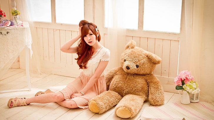 teddy bears, Asian, women, model, toy, stuffed toy, sitting, HD wallpaper
