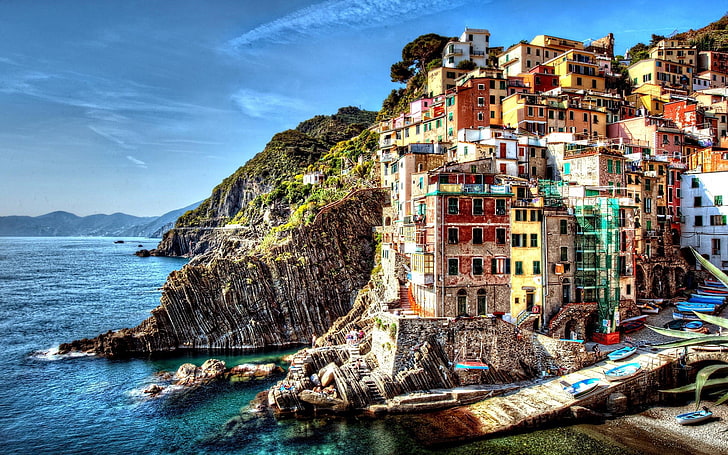 multicolored building near sea shore wallpaper, Cinque Terre