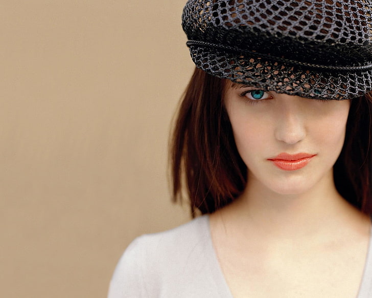 Eva Green, women with hats, covered face, redhead, blue eyes