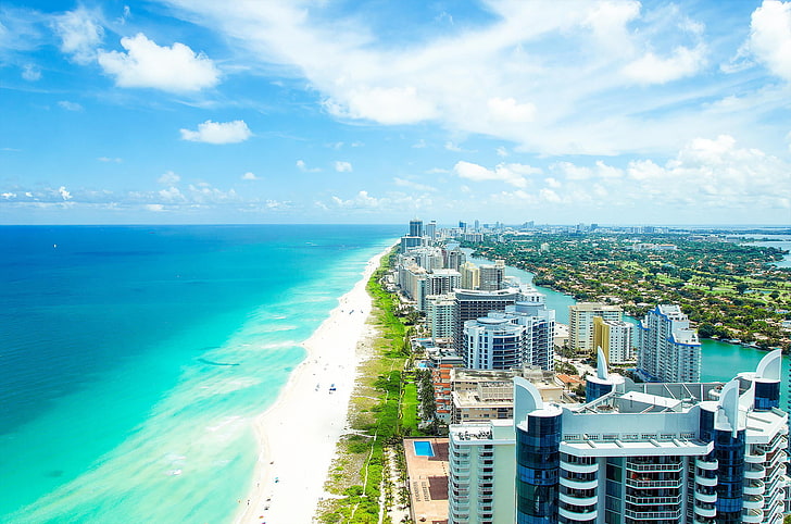gray high-rise building lot, beach, summer, the ocean, Miami, HD wallpaper