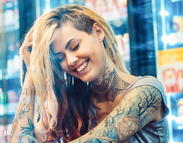 HD wallpaper: Women, Tattoo, Blonde, Face, Girl, Model, Smile, Woman |  Wallpaper Flare