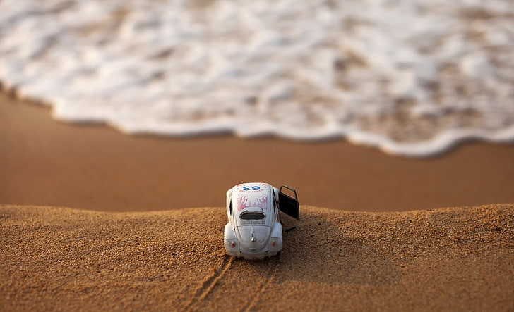 white Volkswagen Beetle scale, beach, water, toys, macro, car, HD wallpaper
