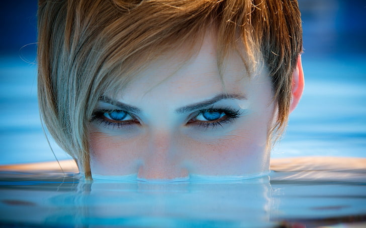 woman's face, portrait, women, blue eyes, blonde, water, short hair