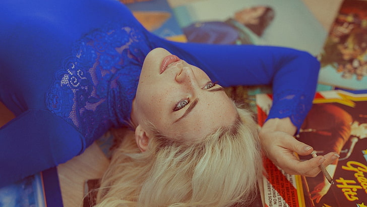 face, women, model, blonde, one person, young adult, lying down
