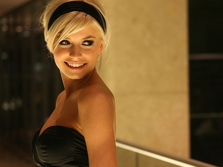 women's black strapless sweetheart top, Lena Gercke, smiling, HD wallpaper