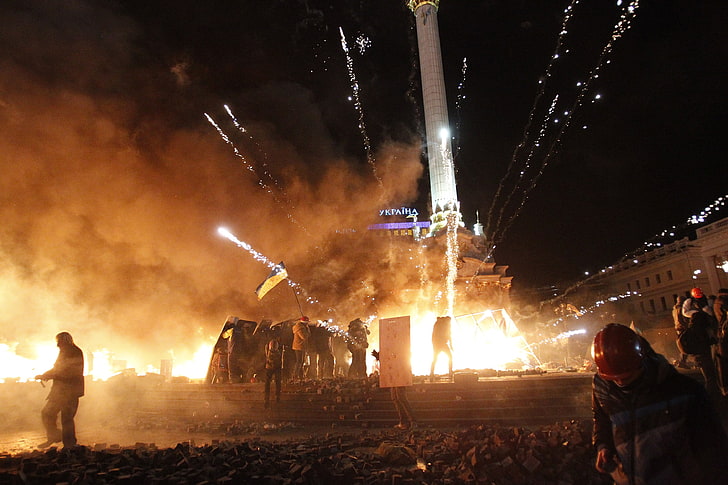 Ukraine, Ukrainian, Maidan, Kyiv, night, group of people, illuminated