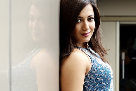 Catherine Tresa HD Wallpapers  Latest Catherine Tresa Wallpapers HD Free  Download 1080p to 2K  FilmiBeat