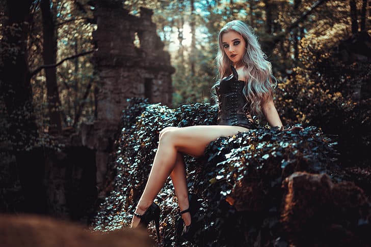 forest, pose, feet, model, makeup, the ruins, corset, Loba