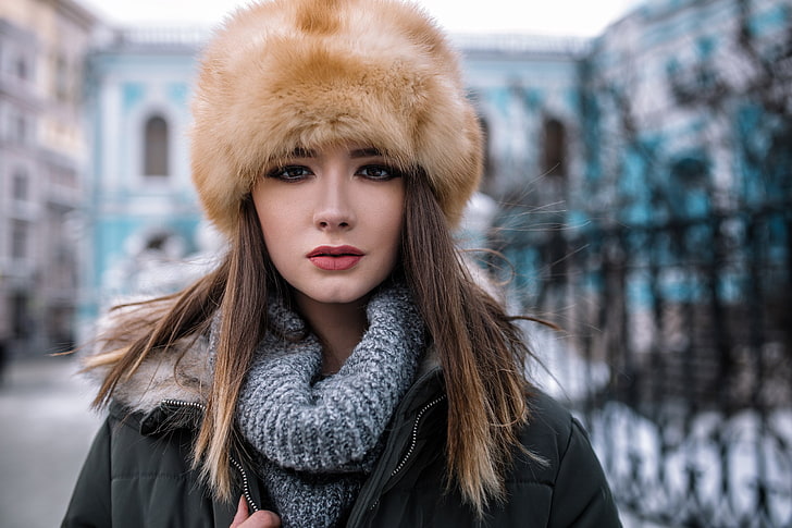 urban, women outdoors, portrait, Disha Shemetova, fur cap, brunette