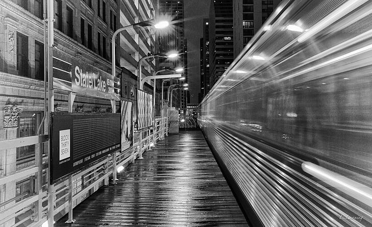 photography of night town, Chicago  Loop, subway, State/Lake