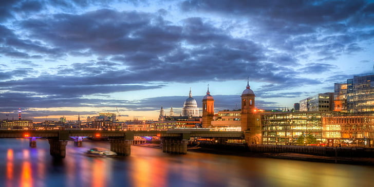 timelapse photography of cityscape with lighted high rise buildings, pauls, thames, pauls, thames, HD wallpaper