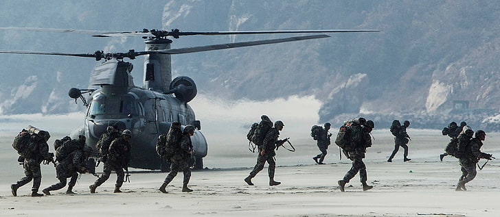 military, helicopters, beach, soldier, Boeing CH-47 Chinook