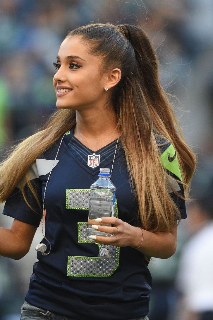 Ariana Grande, singer, NFL, celebrity, ponytail, Seattle Seahawks