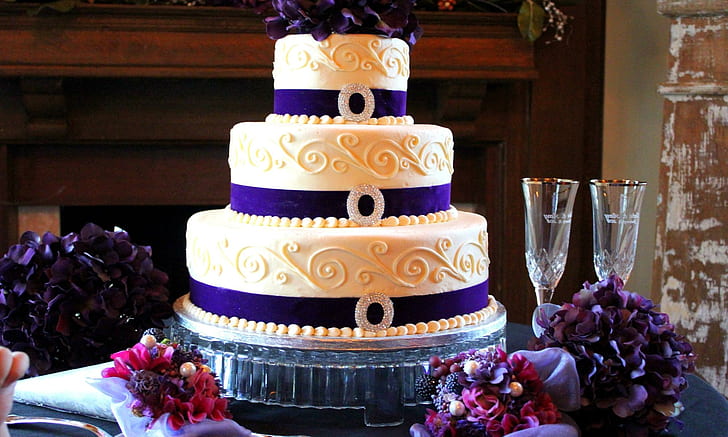 Goregous Cake, purple, layers, white, wedding, frosting, bakery, HD wallpaper