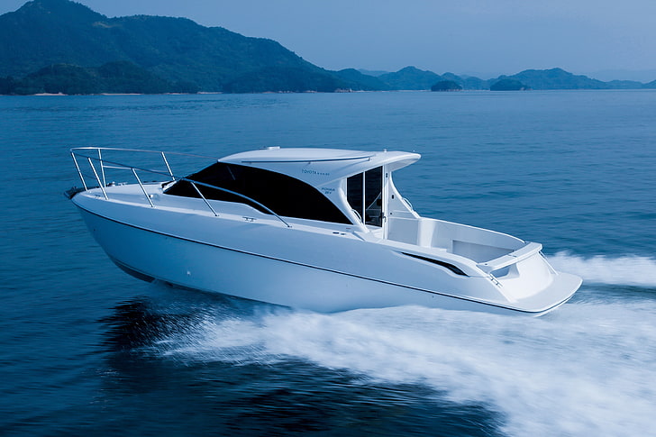 Luxury Yachts, Toyota Ponam 28, Motor boats