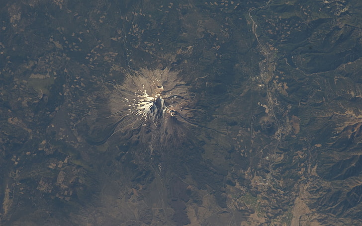 aerial photo of volcano during dauytime, mountains, Mount Shasta, HD wallpaper