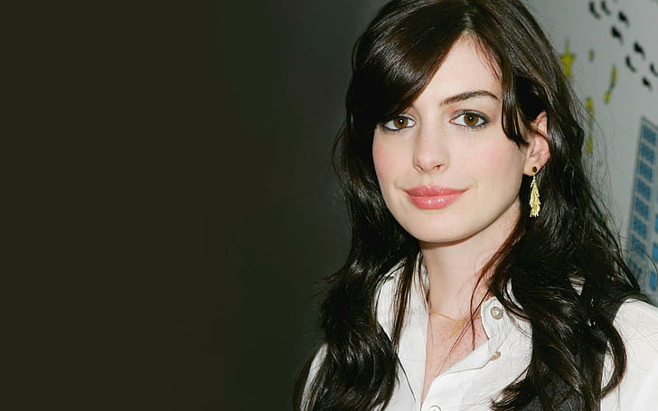 Anne Hathaway Wallpapers (69+ images)