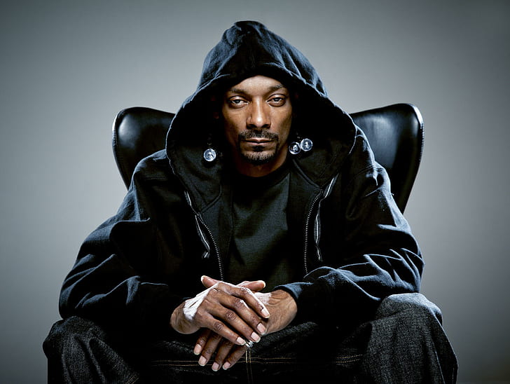 Snoop Dogg to Induct Tupac Shakur Into Rock Hall  Rolling Stone