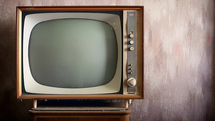 Retro Television And Wallpaper Stock Photo  Download Image Now  Television  Set Retro Style Oldfashioned  iStock