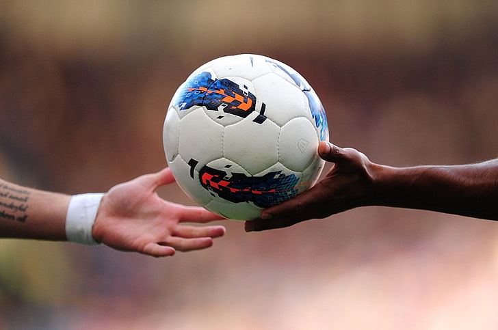 white and multicolored soccer ball, hands, The ball, Chelsea, HD wallpaper