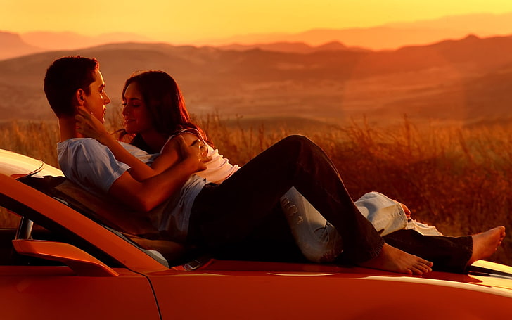 Transformers movie still screenshot, couple, romance, car, sunset, HD wallpaper