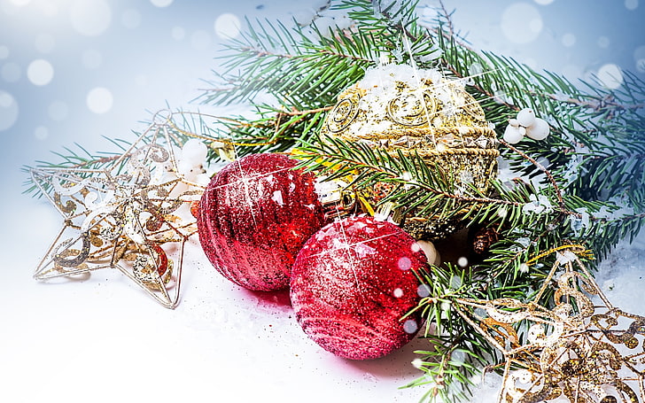 Christmas baubles, New Year, snow, Christmas ornaments , leaves, HD wallpaper