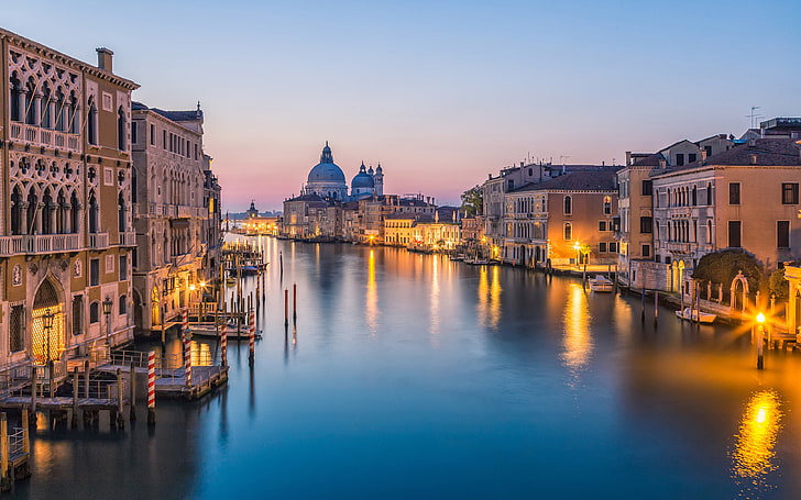 Venice at night Grand Canal Basilica of Santa Maria Italy 4K Ultra HD Desktop Wallpapers for Computers Laptop Tablet And Mobile Phones 3840×2400
