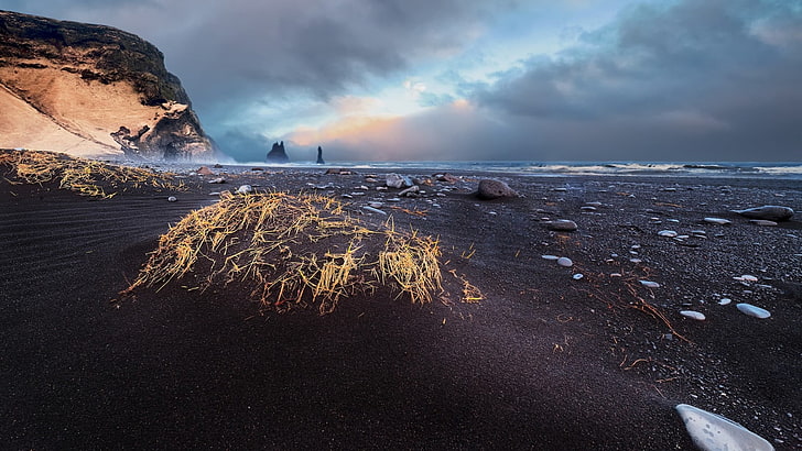 landscape photograph of sea and rock formation, nature, sky, Reynisfjara Beach, HD wallpaper