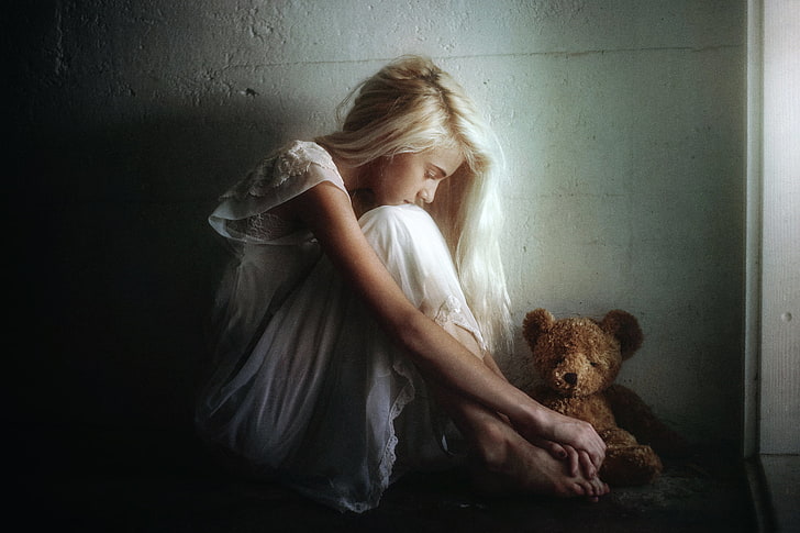 sadness, girl, toy, bear, TJ Drysdale, one person, teddy bear, HD wallpaper