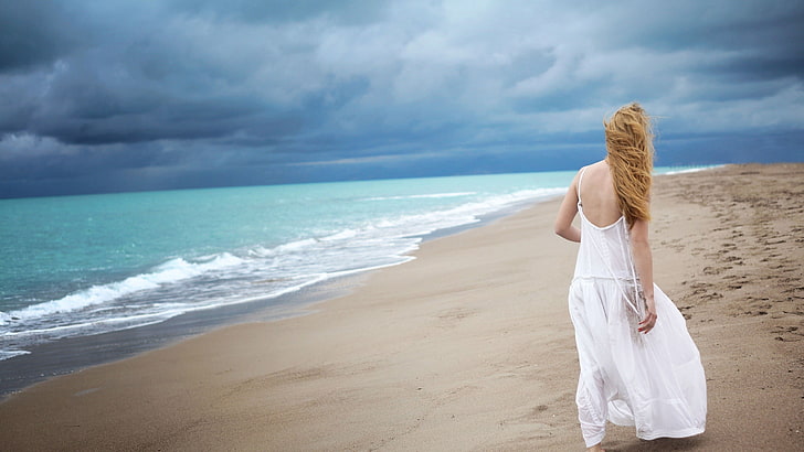 women's white sleeveless backless dress, girl, blonde, walk, beach, HD wallpaper