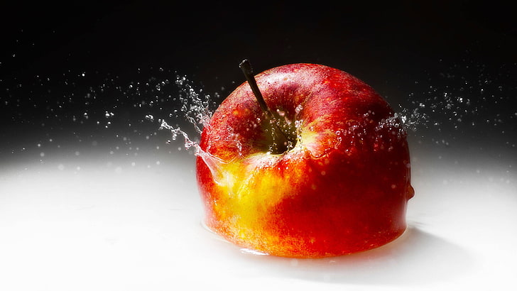 honeycrisp apple, food, apples, splashes, fruit, studio shot, HD wallpaper