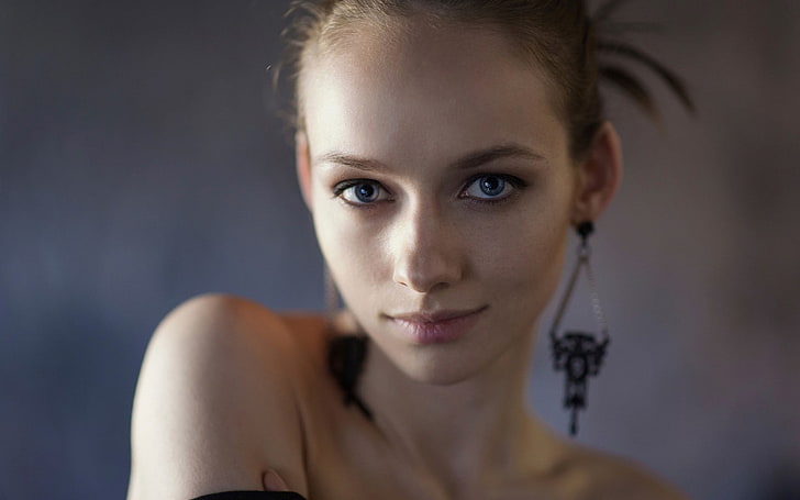 Anna Pavlova, bare shoulders, eyes, blonde, women, face, depth of field, HD wallpaper