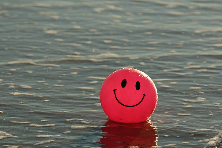 pink ball, balloon, smile, smiley, happy, water, nature, lake, HD wallpaper