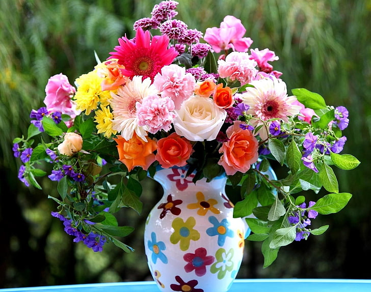 arrangement of assorted-color of petaled flowers, roses, gerberas, HD wallpaper