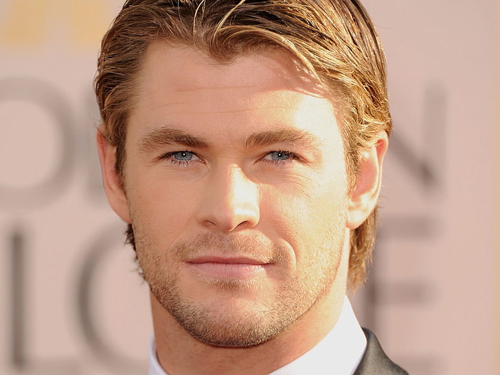 HD wallpaper: Chris Hemsworth, actor, blond, man, hair, smile, sunshine, men  | Wallpaper Flare