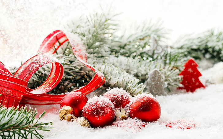 four red baulbes, Christmas, New Year, snow, ribbon, Christmas ornaments, HD wallpaper