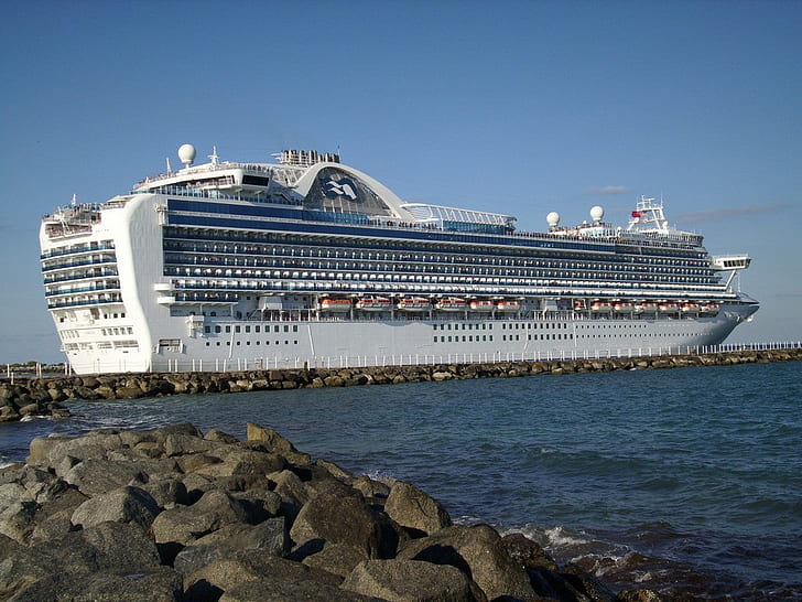 cruise ship, vehicle