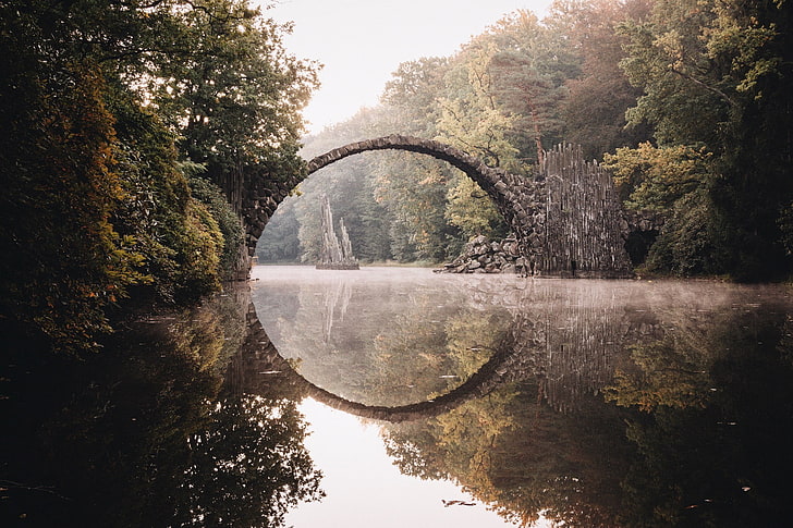 curved bridge, Johannes Hulsch, lake, water, forest, stone arch, HD wallpaper