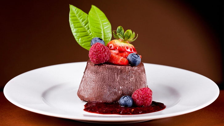 chocolate ice cream, cake, fruit, food, berry fruit, food and drink, HD wallpaper