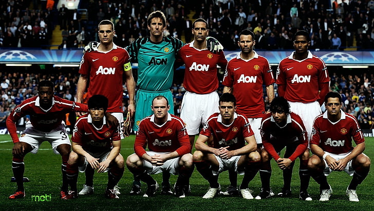 HD wallpaper Aon soccer players wallpaper Manchester United  sport  group of people  Wallpaper Flare